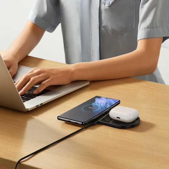 Baseus digitális LED kijelzős 2 az 1-ben vezeték nélküli töltő, 20W, univerzális verzió, USB – Type-C 3A 1m kábellel, fekete (WXSX010101)