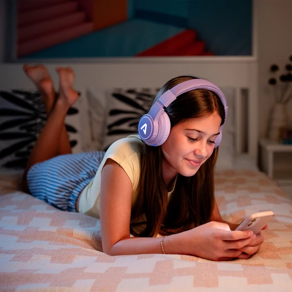 LAMAX GlowKid1 Pink Bluetooth gyerek fejhallgató rózsaszín (8595724902935)